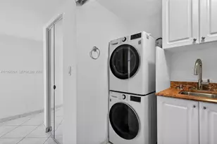 1401 S Ocean Dr, Hollywood, FL 33019 - Photo 25