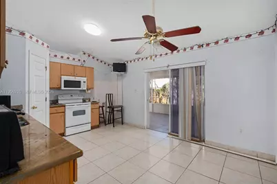 327 Ridge Ct, Other City - In The State Of Florida, FL 32712 - Photo 5