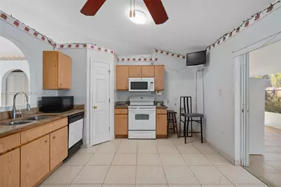 327 Ridge Ct, Other City - In The State Of Florida, FL 32712 - Photo 7