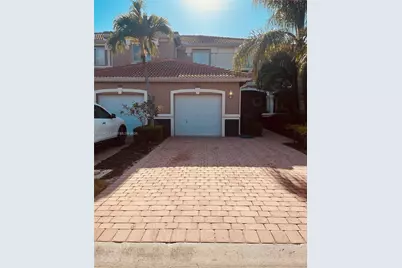 9620 Roundstone Cir, Other City - In The State Of Florida, FL 33967 - Photo 1