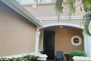 9620 Roundstone Cir, Other City - In The State Of Florida, FL 33967 - Photo 5