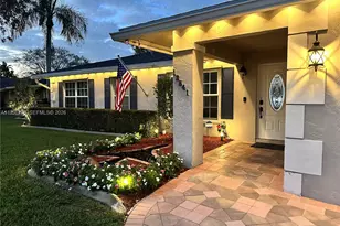 12541 SW 11th Ct, Davie, FL 33325 - Photo 5