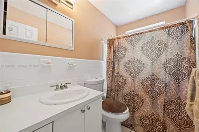 3920 SW 32nd Ave, West Park, FL 33023 - Photo 15