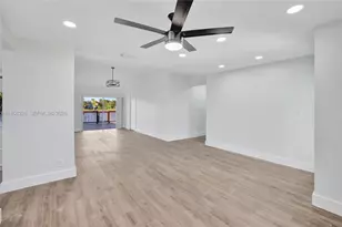 1911 NW 40th Ct, Oakland Park, FL 33309 - Photo 17