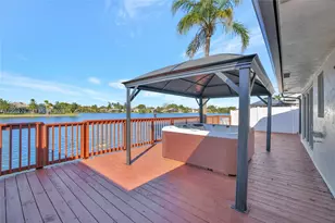 1911 NW 40th Ct, Oakland Park, FL 33309 - Photo 35