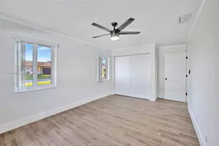 1911 NW 40th Ct, Oakland Park, FL 33309 - Photo 19