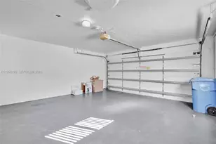 1911 NW 40th Ct, Oakland Park, FL 33309 - Photo 31