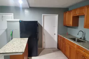 7430 SW 10th St, North Lauderdale, FL 33068 - Photo 3