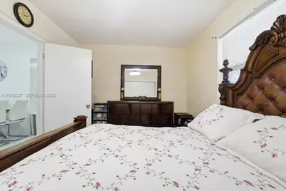 3554 SW 26th St, Miami, FL 33133 - Photo 29