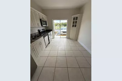 6912 NW 179 #106, Hialeah, FL 33301 - Photo 17