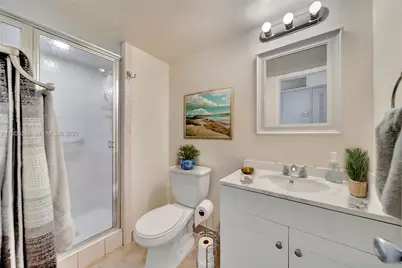 3221 NE 8th St #103, Pompano Beach, FL 33062 - Photo 9