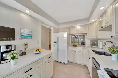 3221 NE 8th St #103, Pompano Beach, FL 33062 - Photo 3