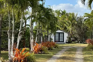 18481 SW 208th St, Miami, FL 33187 - Photo 1