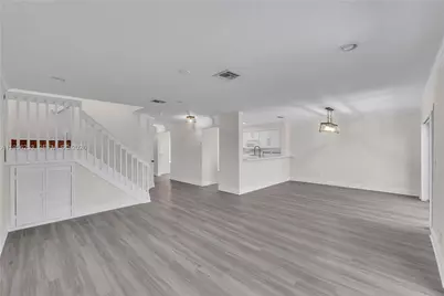 11063 SW 16th Mnr, Davie, FL 33324 - Photo 11