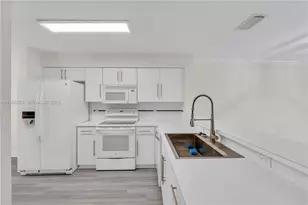 11063 SW 16th Manor, Davie, FL 33324 - Photo 17