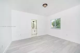 12049 SW 213th St, Miami, FL 33177 - Photo 9