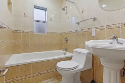 830 NW 74th St, Miami, FL 33150 - Photo 13