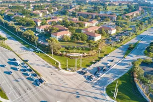 551 SW 135th Ave, Pembroke Pines, FL 33027 - Photo 37