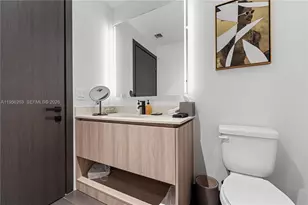 398 NE 5th St, Miami, FL 33132 - Photo 15