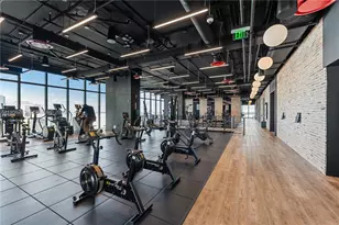 398 NE 5th St, Miami, FL 33132 - Photo 37