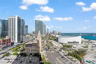 398 NE 5th St, Miami, FL 33132 - Photo 33