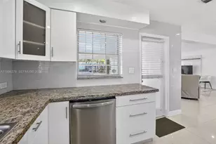 4441 NE 17th Ave, Oakland Park, FL 33334 - Photo 15