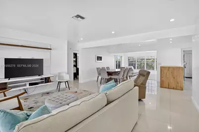 4441 NE 17th Ave, Oakland Park, FL 33334 - Photo 3