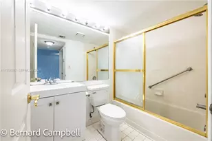 7264 S Devon Dr, Tamarac, FL 33321 - Photo 19