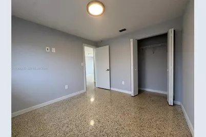575 E 22nd St #3, Hialeah, FL 33013 - Photo 9