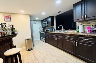 9412 NW 39th St, Sunrise, FL 33351 - Photo 21