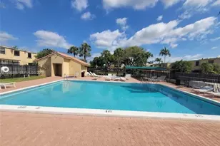 9412 NW 39th St, Sunrise, FL 33351 - Photo 11