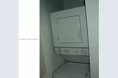 1200 Brickell Bay Dr #1612, Miami, FL 33131 - Photo 27