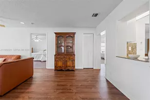 1110 NW 90th Way, Plantation, FL 33322 - Photo 19