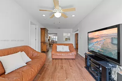 1110 NW 90th Way, Plantation, FL 33322 - Photo 21