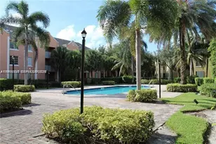 11177 SW 8th St, Pembroke Pines, FL 33025 - Photo 29