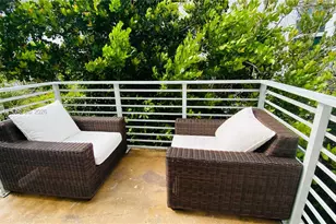 7744 Collins Ave, Miami Beach, FL 33141 - Photo 5