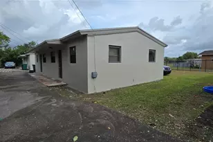 848 NW 10th St, Florida City, FL 33034 - Photo 1