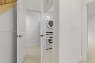 2359 NW 64th St, Miami, FL 33147 - Photo 19