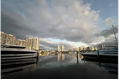 3640 Yacht Club Dr #609, Aventura, FL 33180 - Photo 43