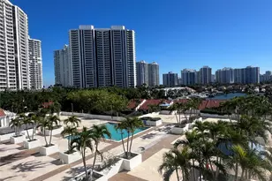 3640 Yacht Club Dr, Aventura, FL 33180 - Photo 39