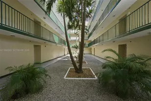 8321 NW 7th St, Miami, FL 33126 - Photo 7