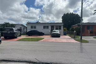 9026 SW 34th St, Miami, FL 33165 - Photo 1