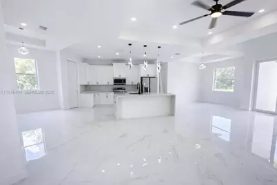 3901 E 19th St, Lehigh Acres, FL 33972 - Photo 9