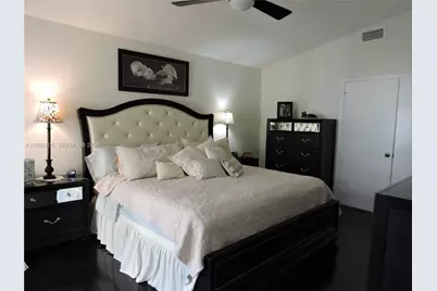 10575 SW 12th Mnr, Pembroke Pines, FL 33025 - Photo 15