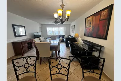 410 SE 2nd St #308, Hallandale Beach, FL 33009 - Photo 17