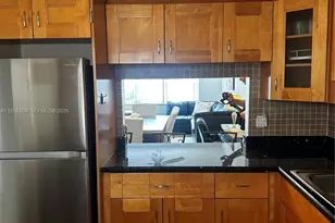 410 SE 2nd St, Hallandale Beach, FL 33009 - Photo 11