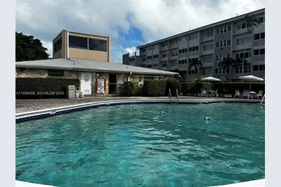 410 SE 2nd St #308, Hallandale Beach, FL 33009 - Photo 37