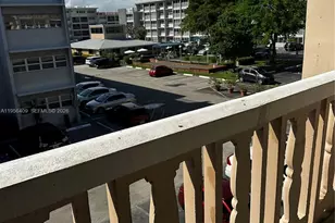 410 SE 2nd St, Hallandale Beach, FL 33009 - Photo 31