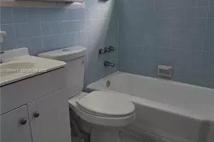 654 W 29th St, Hialeah, FL 33012 - Photo 5