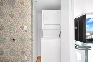 92 SW 3rd St, Miami, FL 33130 - Photo 11